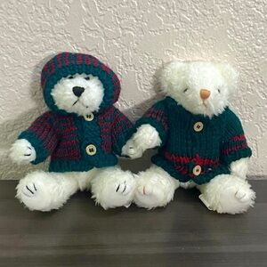 Chrisha Playful Plush Christmas Teddy Bears